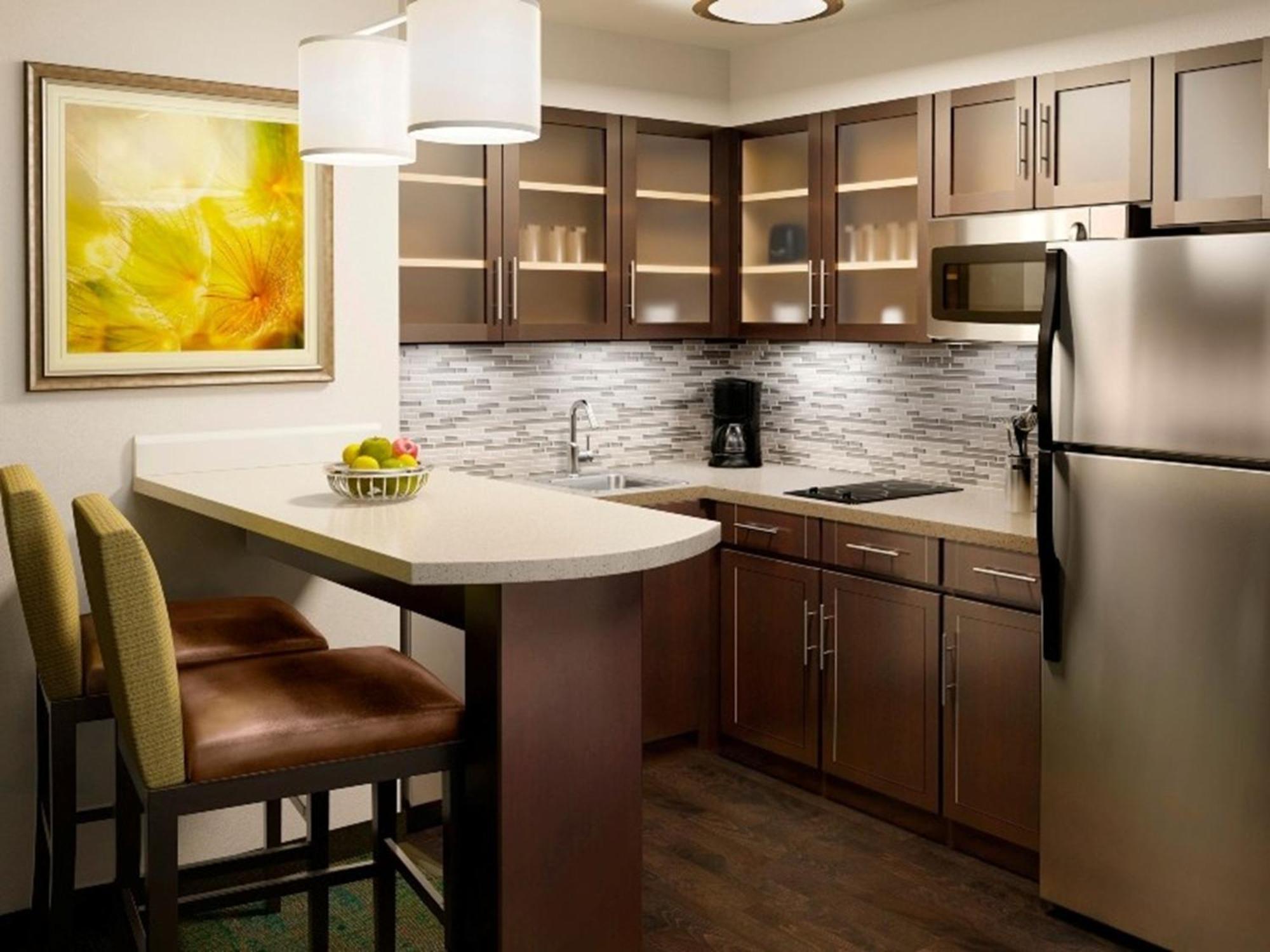 Two-Bedroom Suite with One King Bed and One Queen Bed