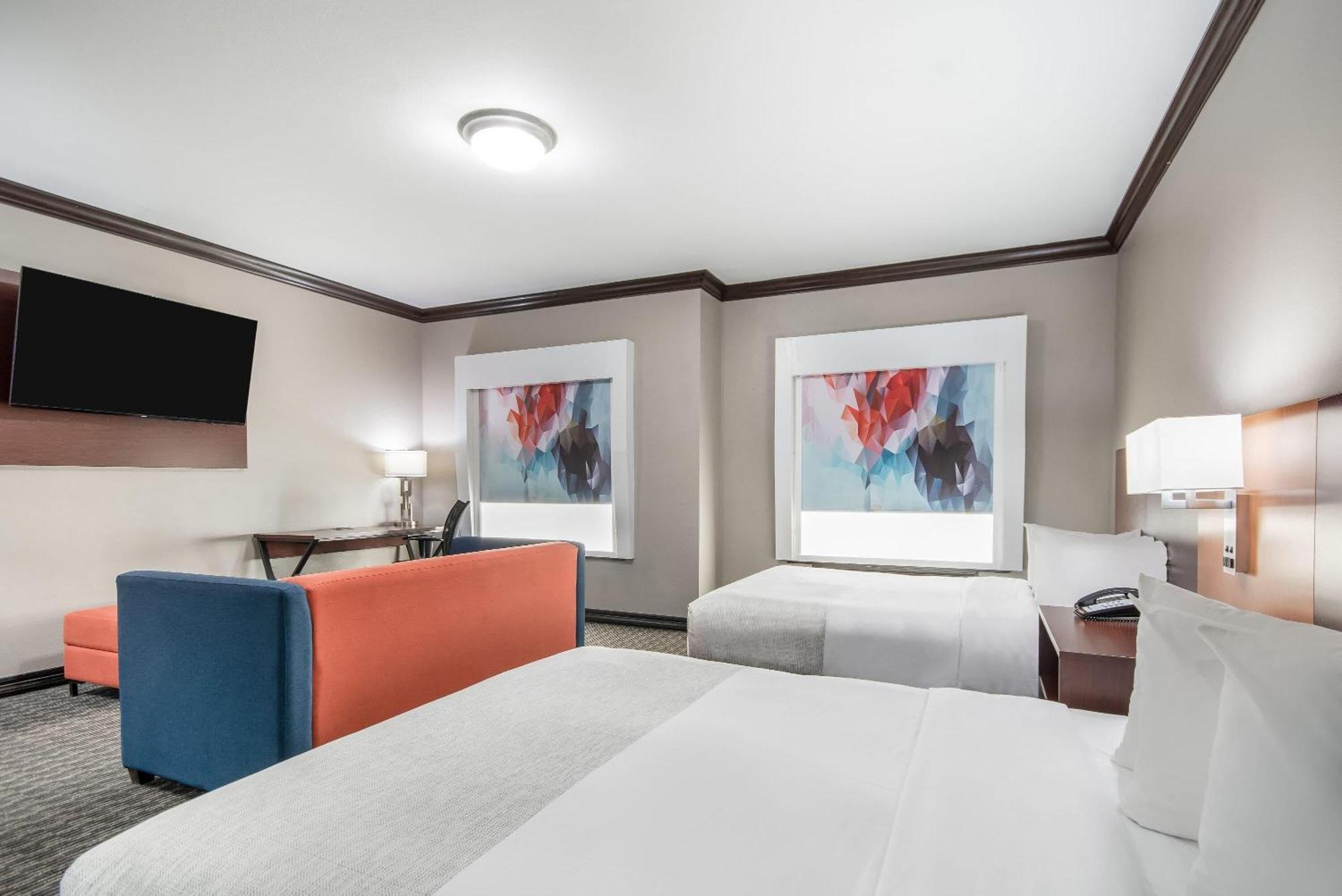 Queen Room Two Queen Beds Sofa Bed Mobility Accessible Roll Shower Non-Smoking,1742729253:JPEG