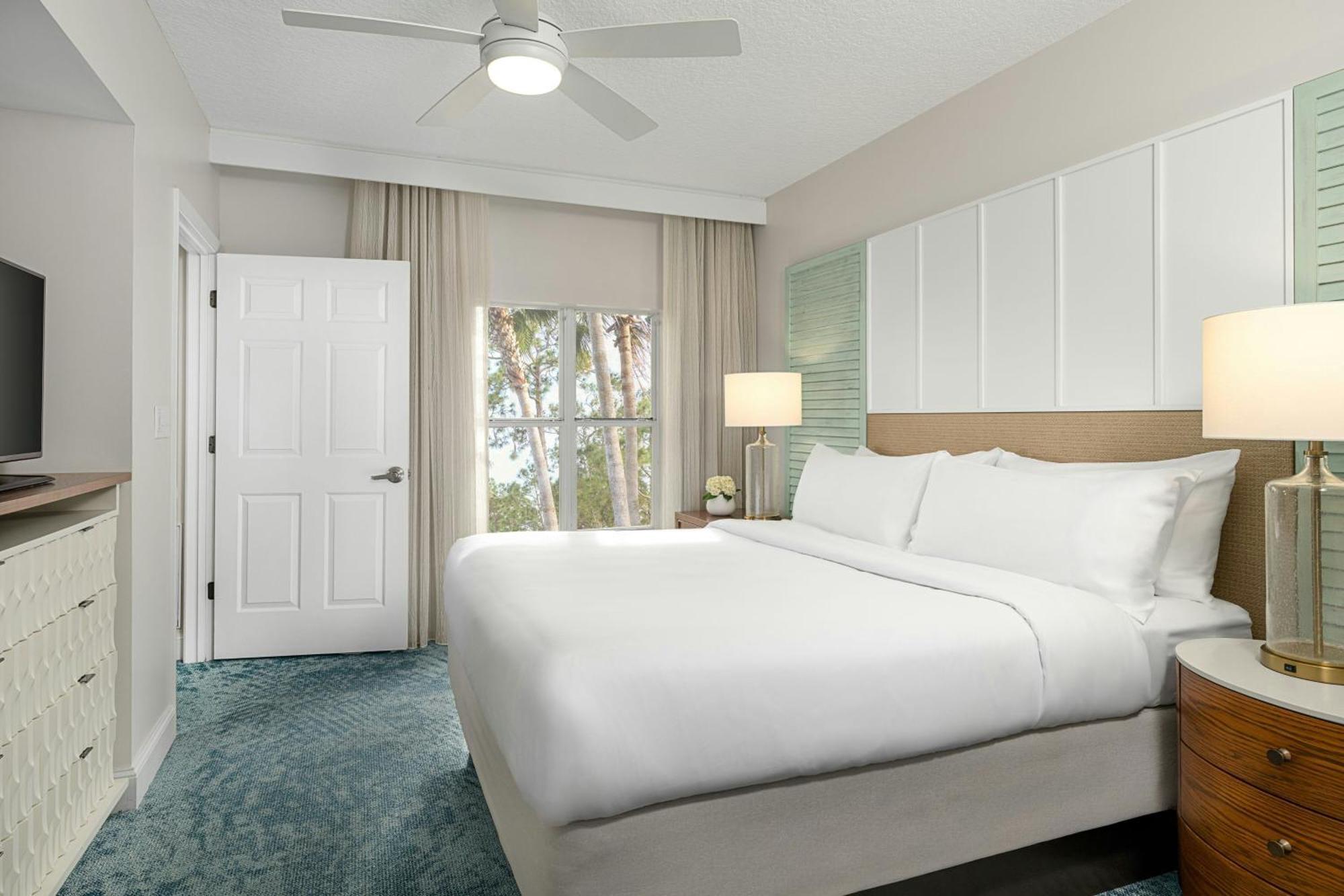 One-Bedroom Villa Balcony Hearing Accessible,1756438614:JPEG