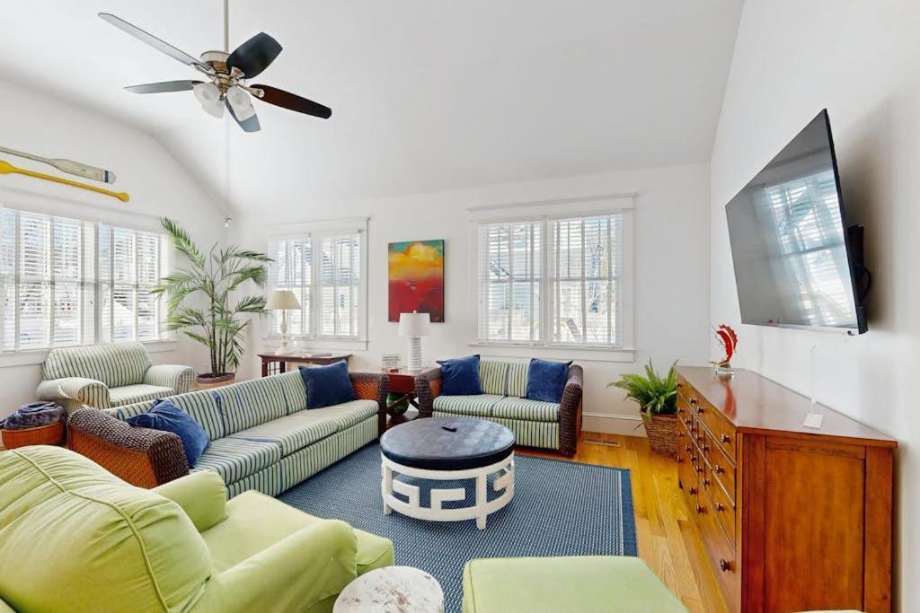 Four-Bedroom Holiday Home