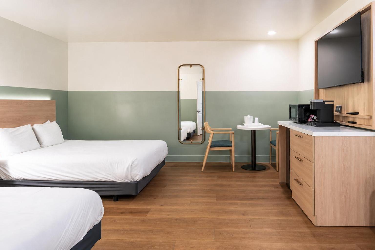Habitación con 2 camas grandes - Adaptada para personas con discapacidad
