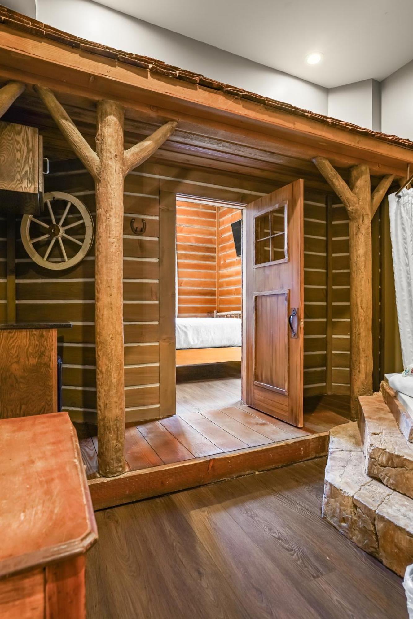 Queen Room