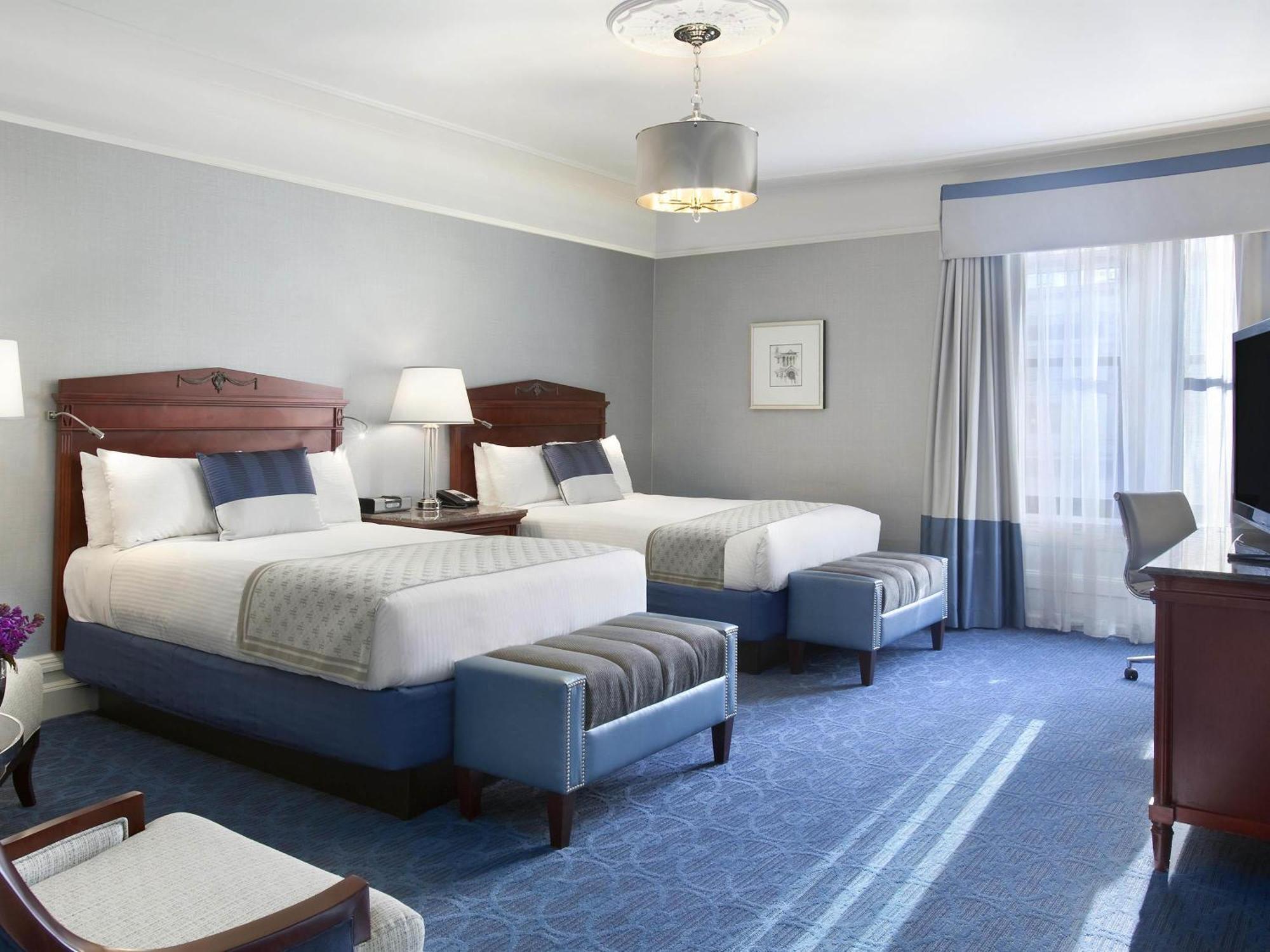 Fairmont Mobility Accessible Room with Two Double Beds and Tub - Grab Bars