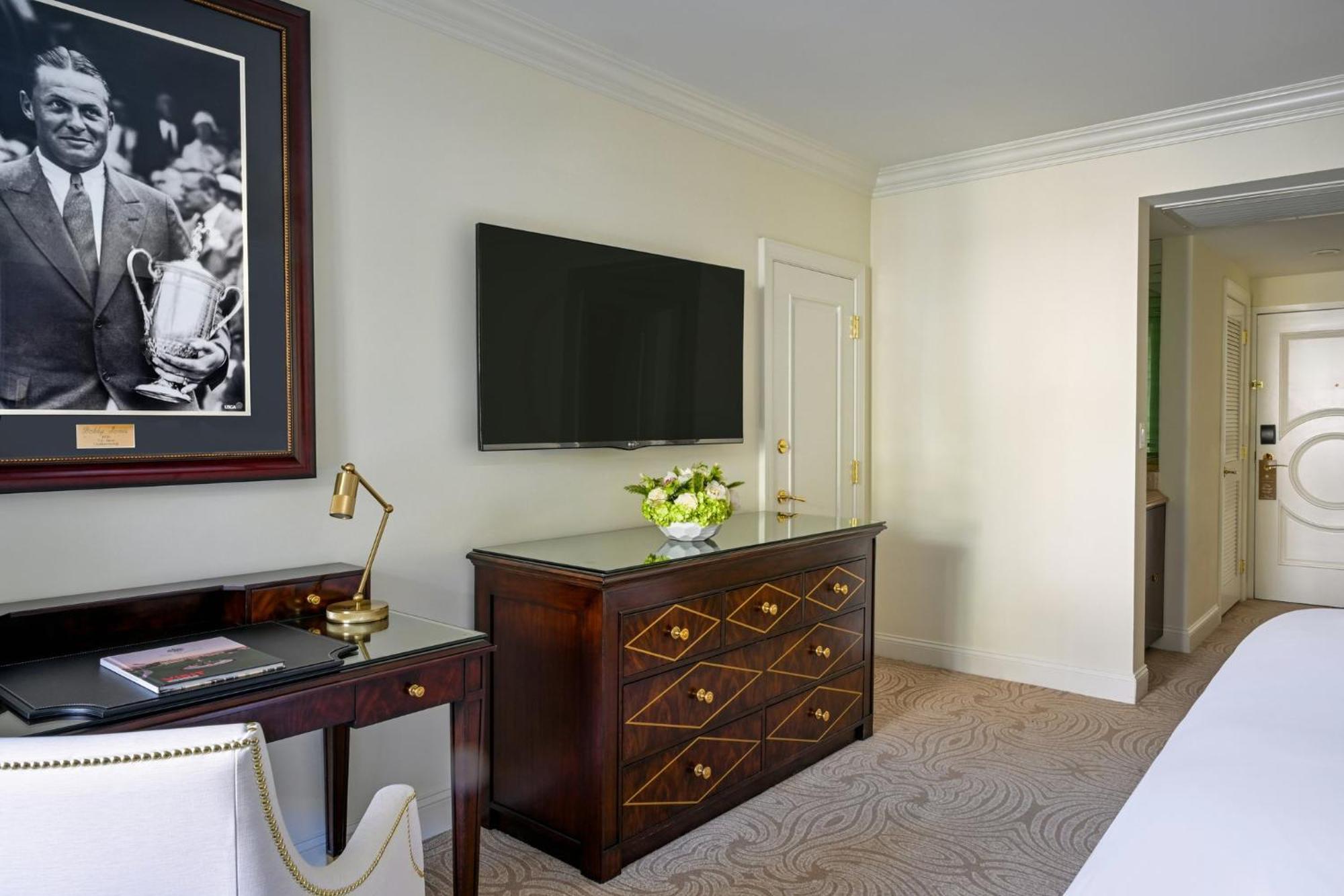 Premier Room with Two Queen Beds