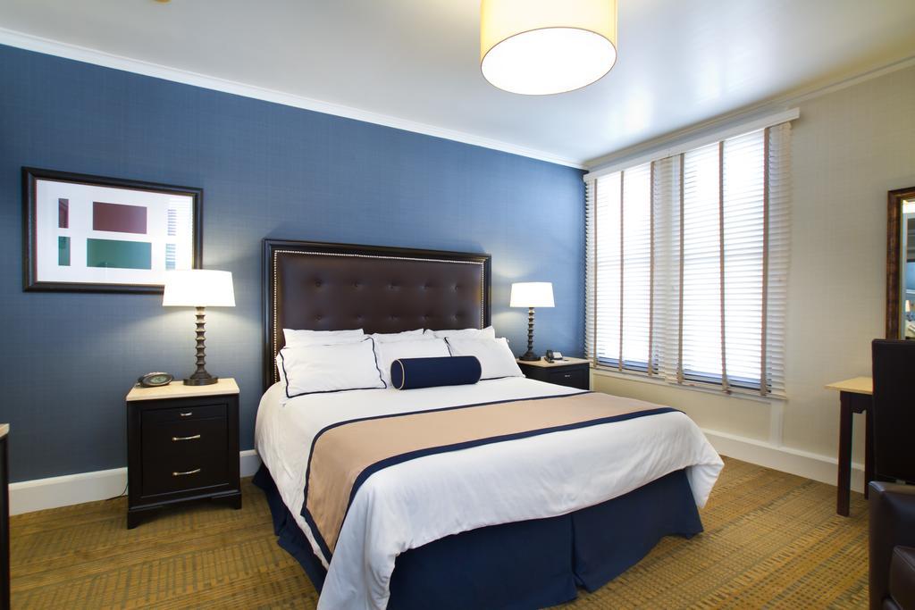 Room Selected at Check,190189852:JPEG