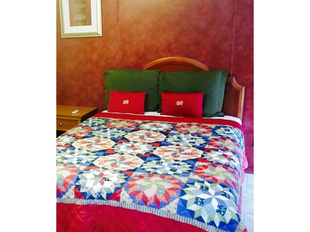 Single Room with Private Bathroom
