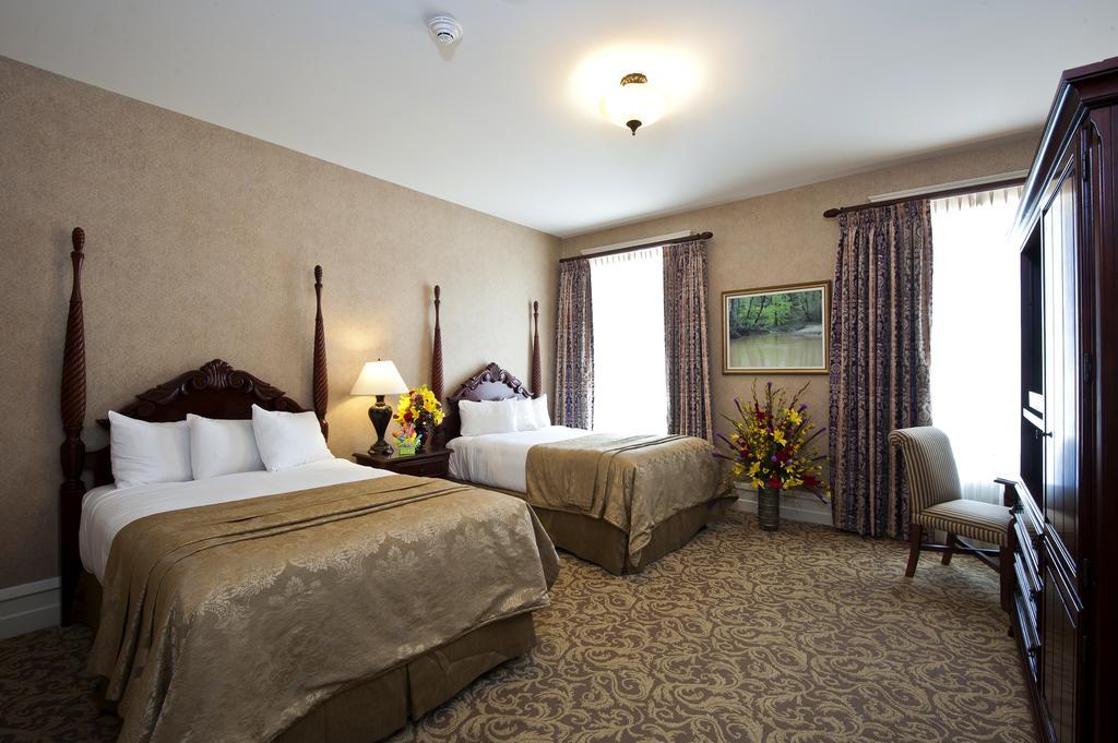 Deluxe Doppelzimmer mit 2 Doppelbetten