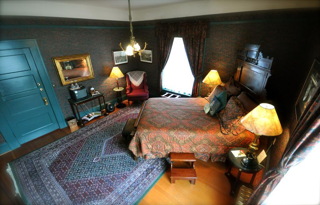 Deluxe Queen Room - Starina