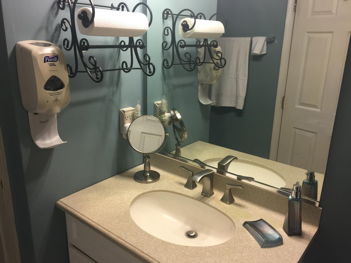 Deluxe Queen Suite