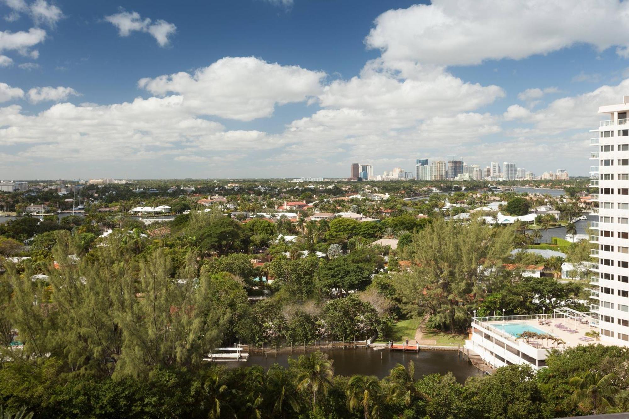 Quarto King com Varanda e Vista Cidade