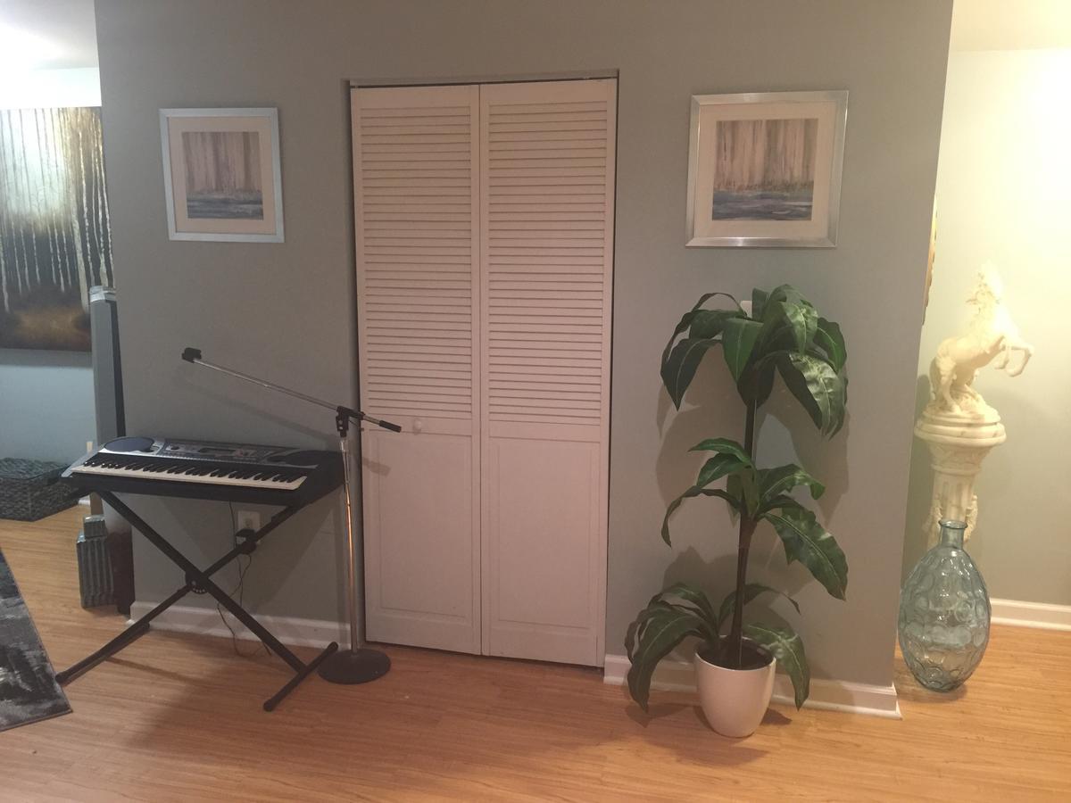 Deluxe Queen Suite