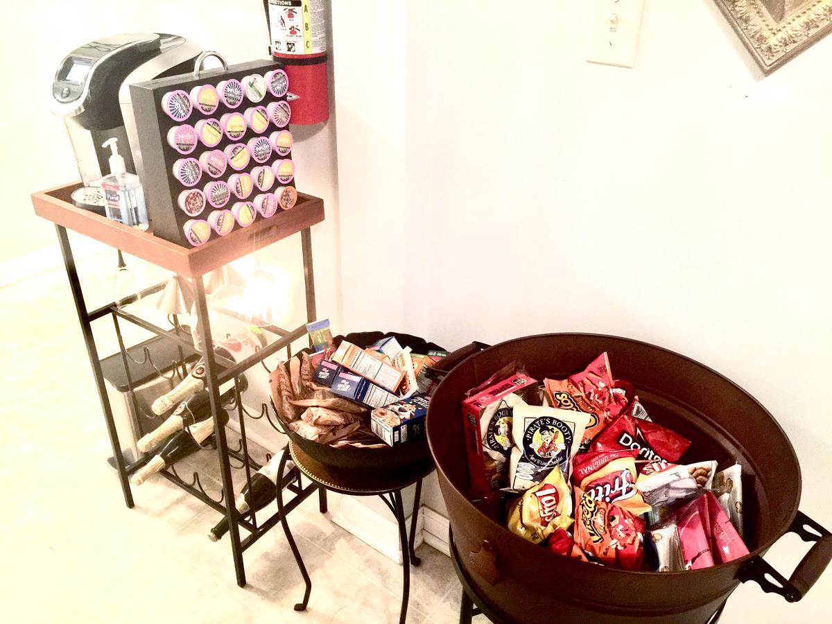 Deluxe Queen Suite