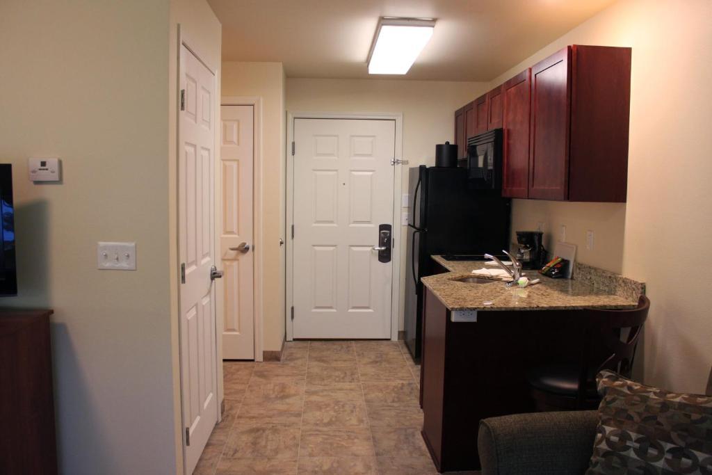 Queen Suite