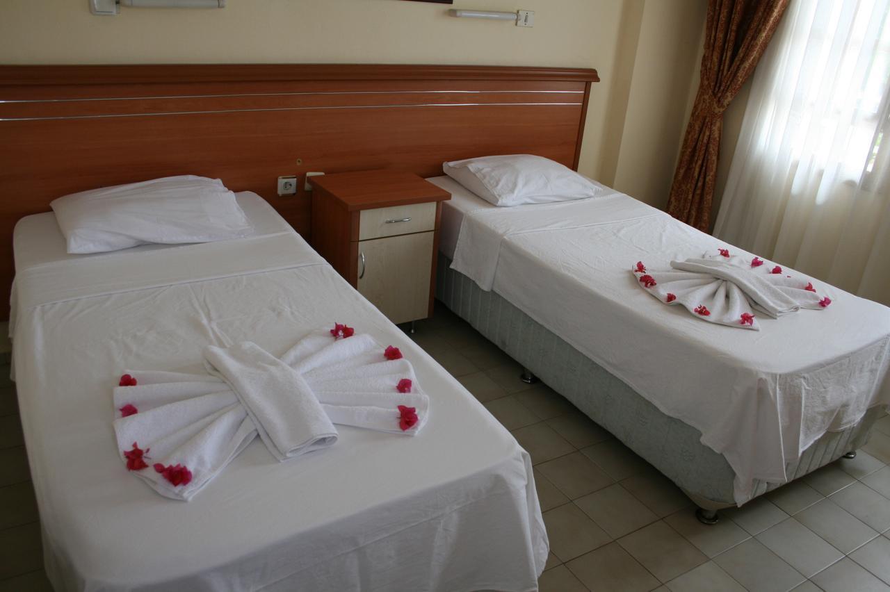 Deluxe Double Room,727490662:JPEG