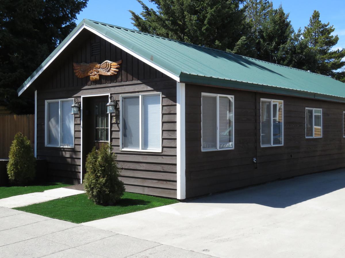 Deluxe Cabin #3,656189820:JPEG