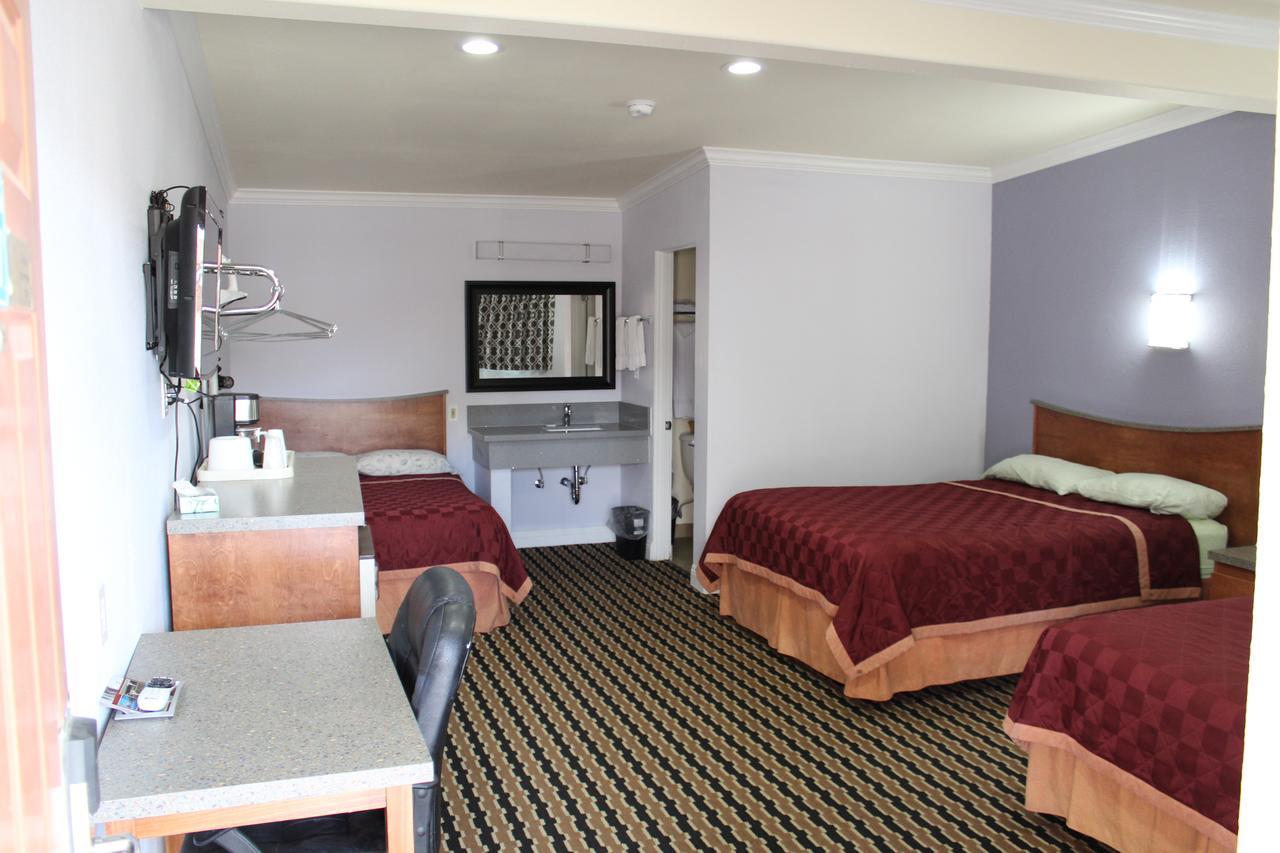 Family Room,658443642:JPEG