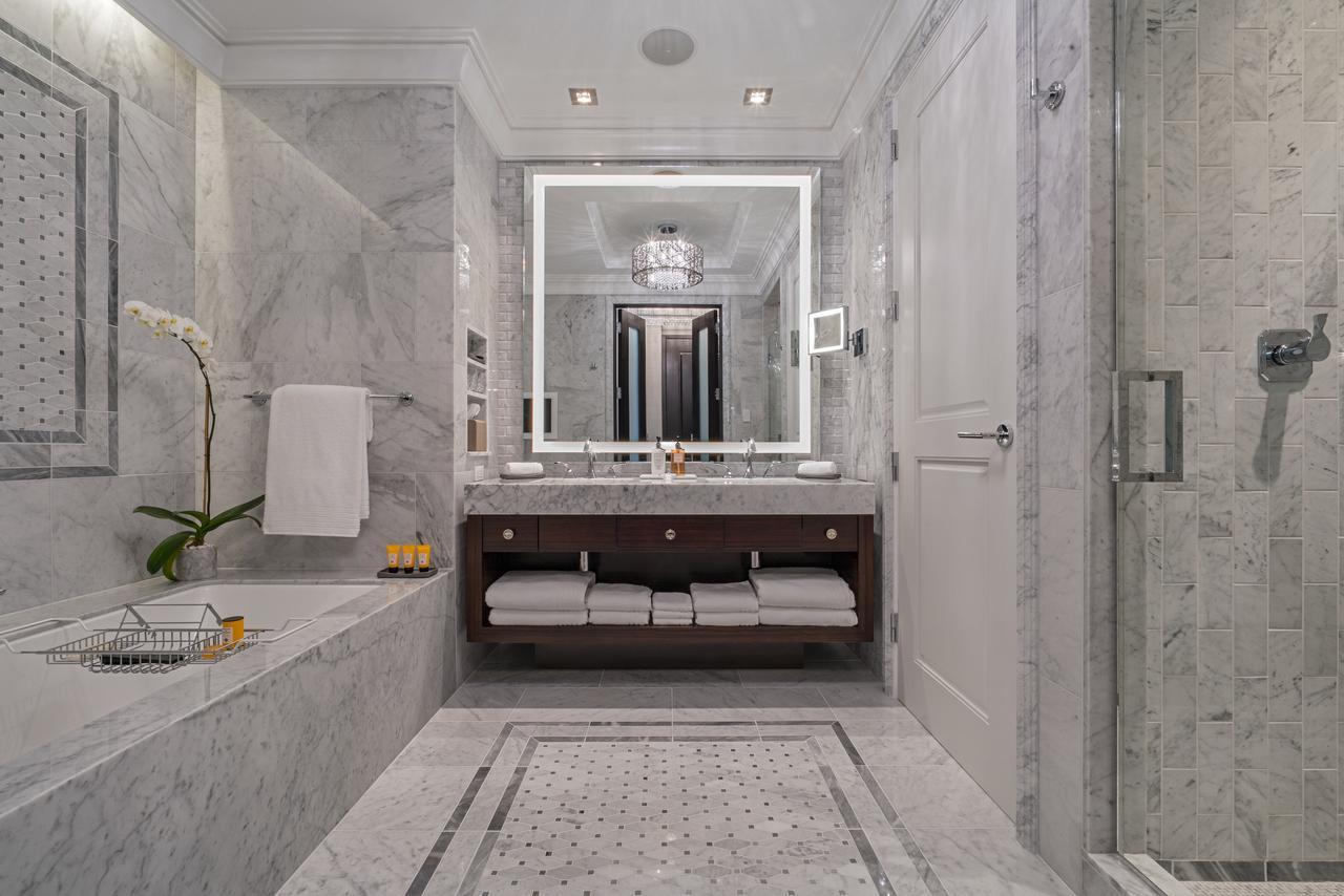 Habitación de lujo con cama extragrande