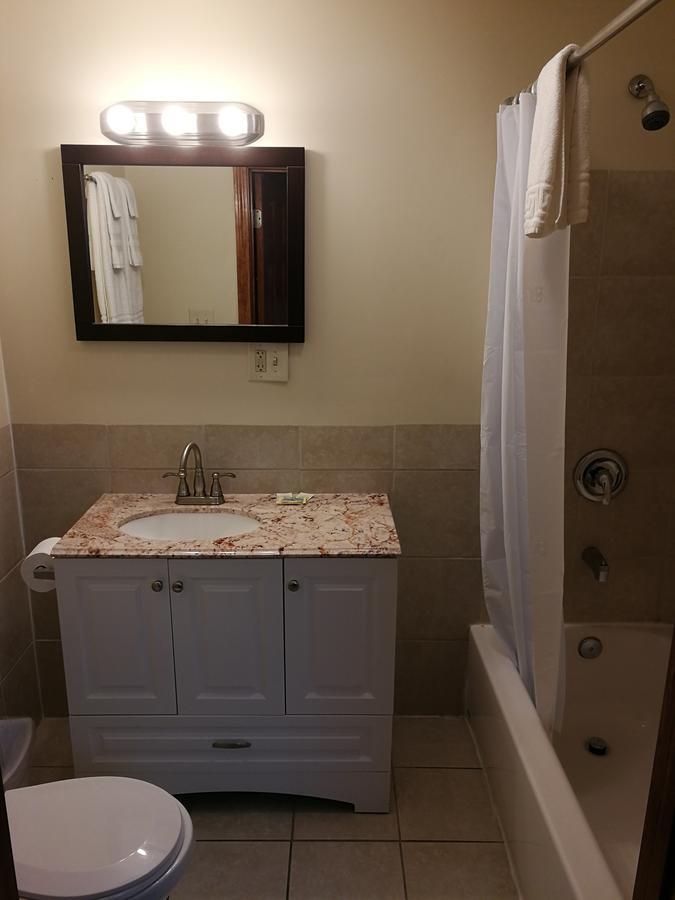 One-Bedroom Suite