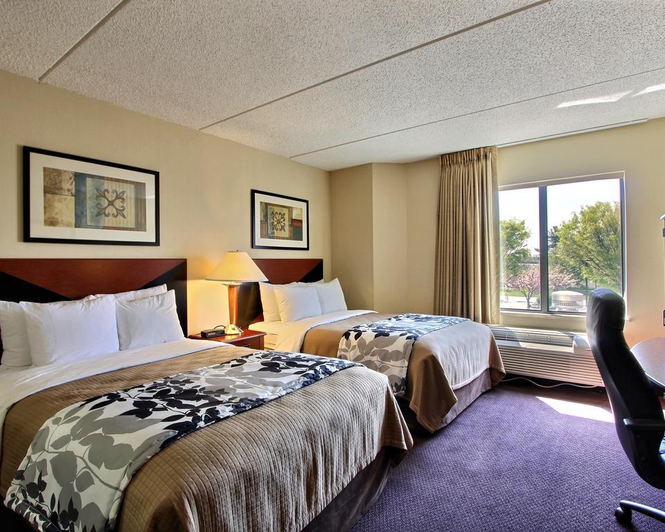 Double Room with Two Double Beds - Non-Smoking