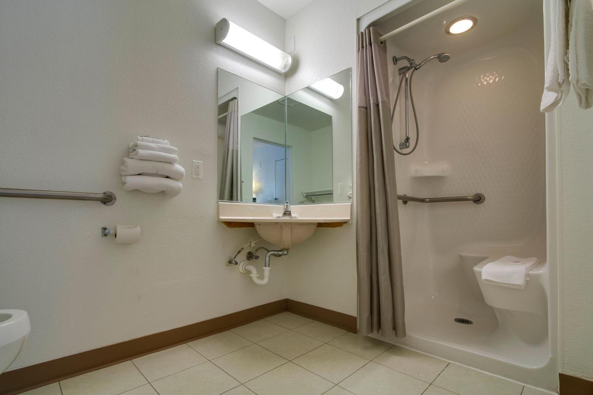 Quarto Individual - Acessível para Hóspedes com Mobilidade Reduzida
