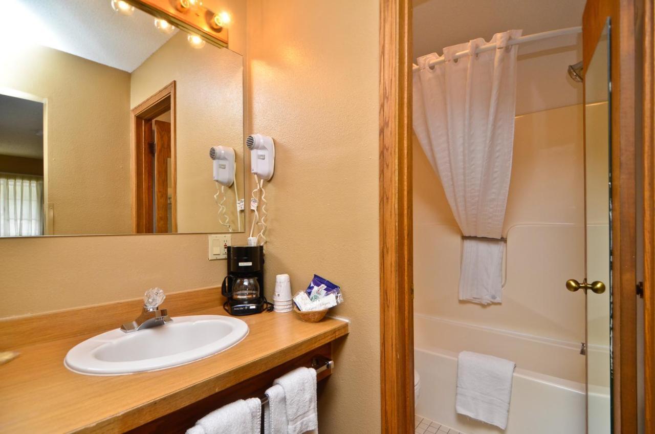 Standard King Room - Disability Access/Bath Tub