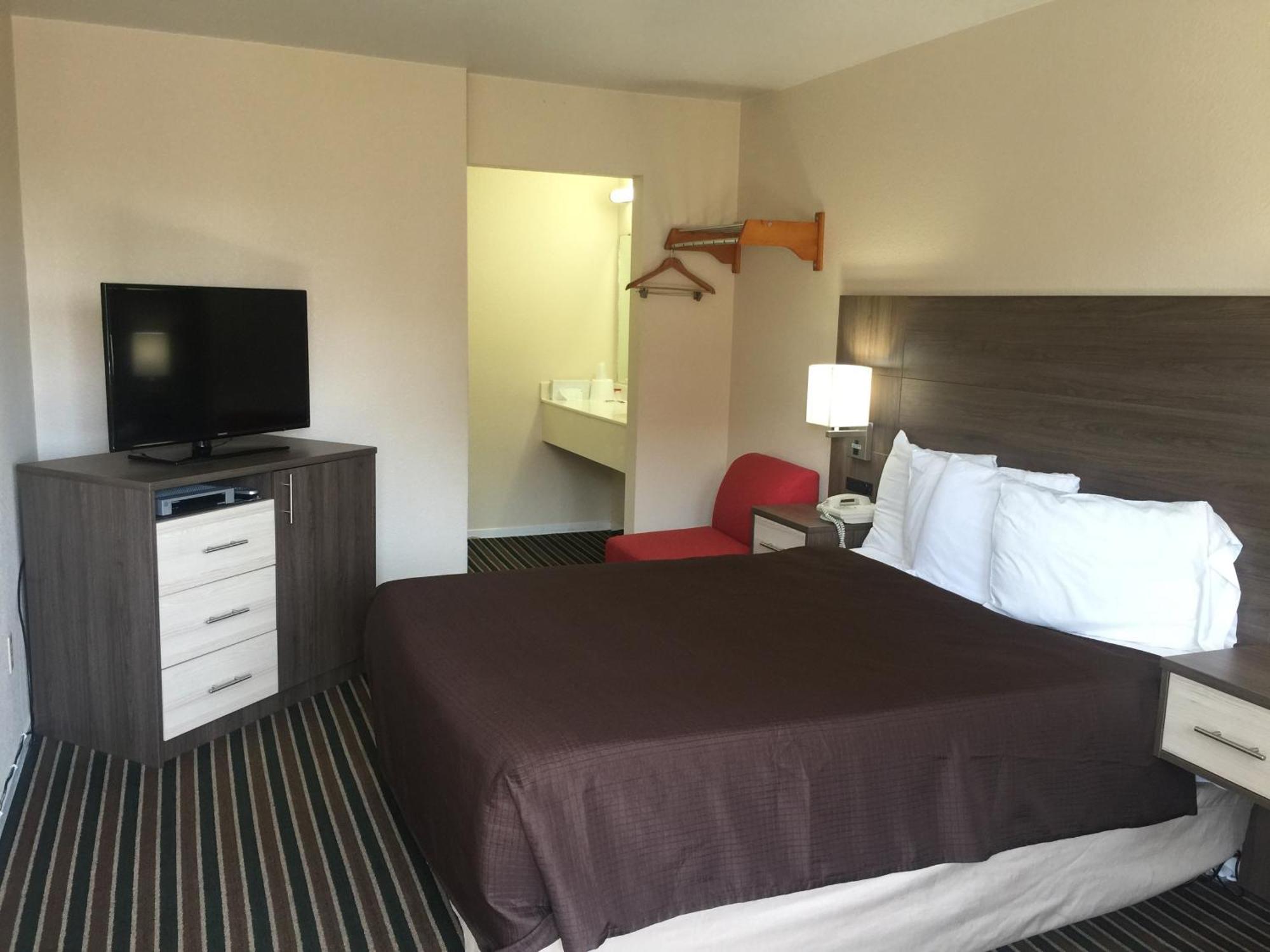 Queen Room,698382765:JPEG
