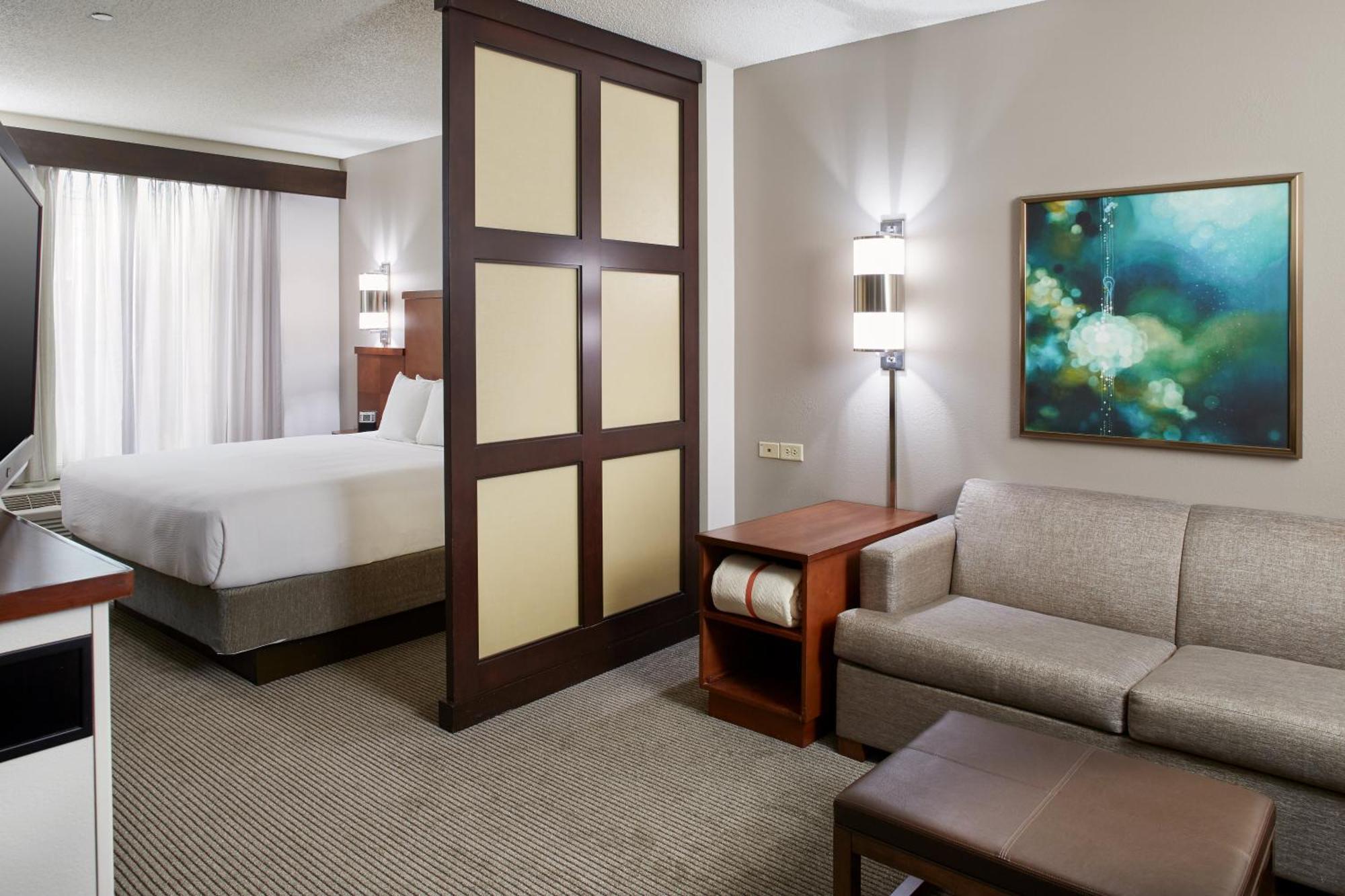 King Room with Sofa Bed - High Floor