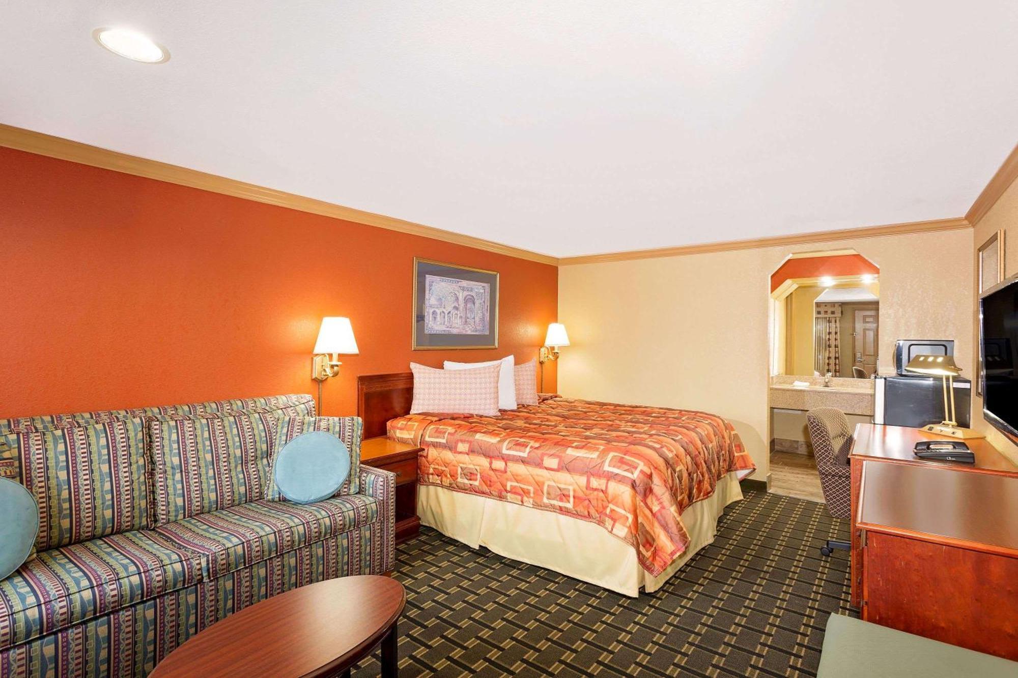 King Room - Disability Access/Non-Smoking