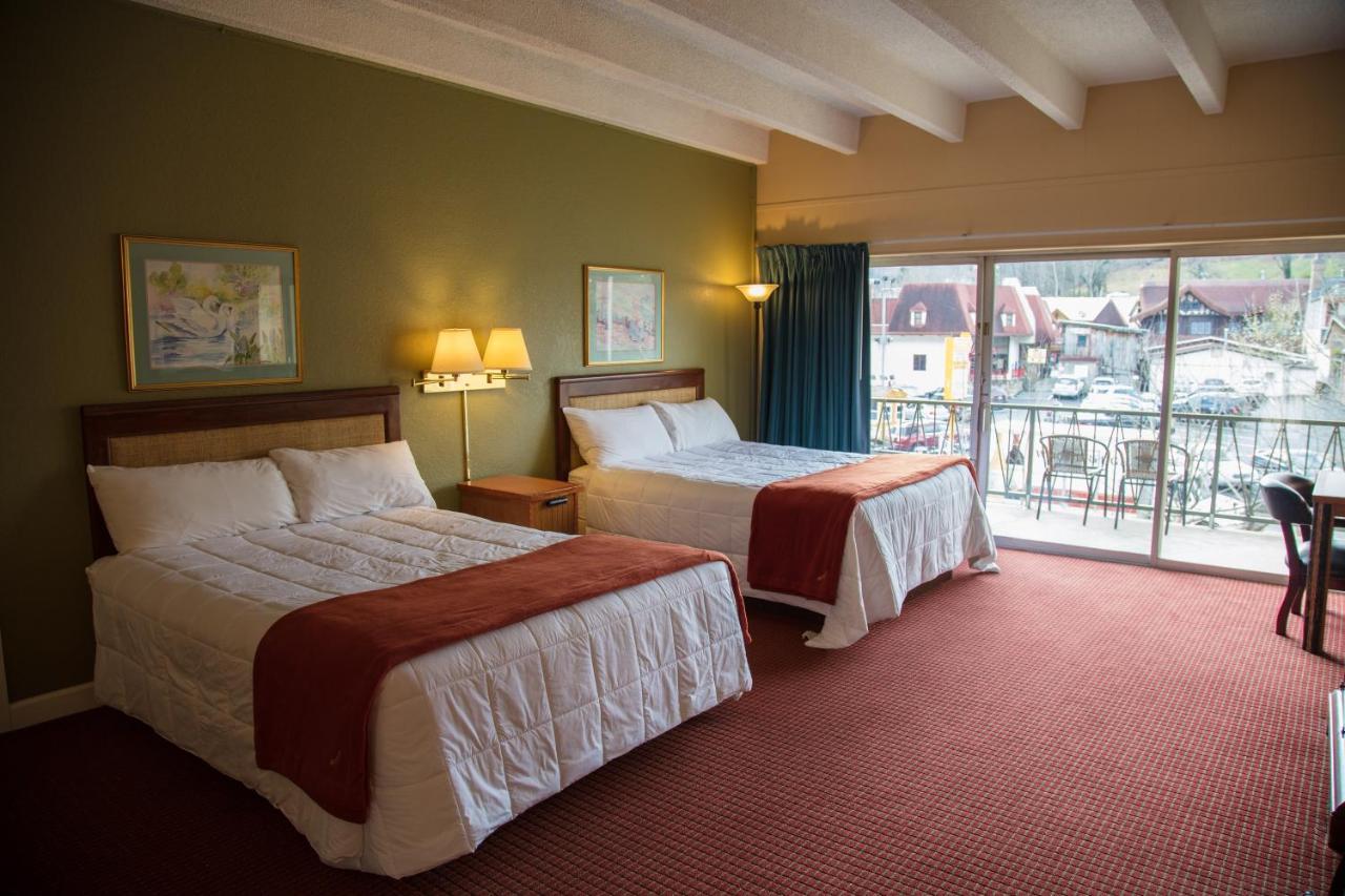 River View Queen Guestroom,743773393:JPEG