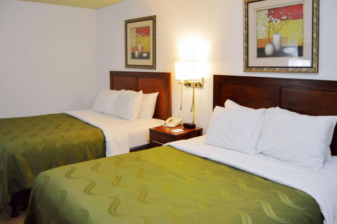 Kamer met 2 Queensize Bedden - Rookvrij