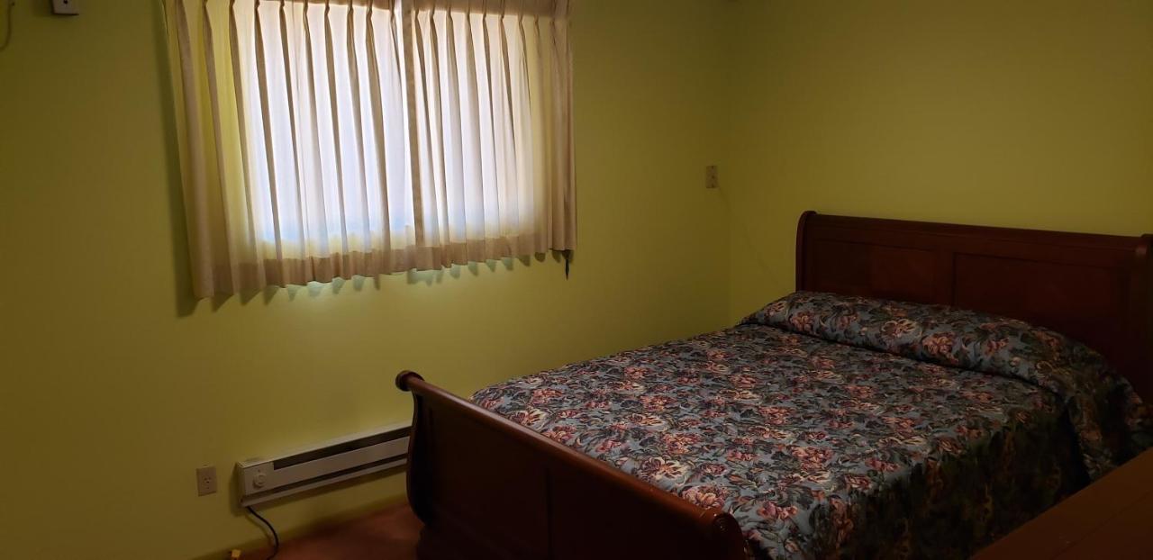 One Bedroom Queen Suite - Non Smoking
