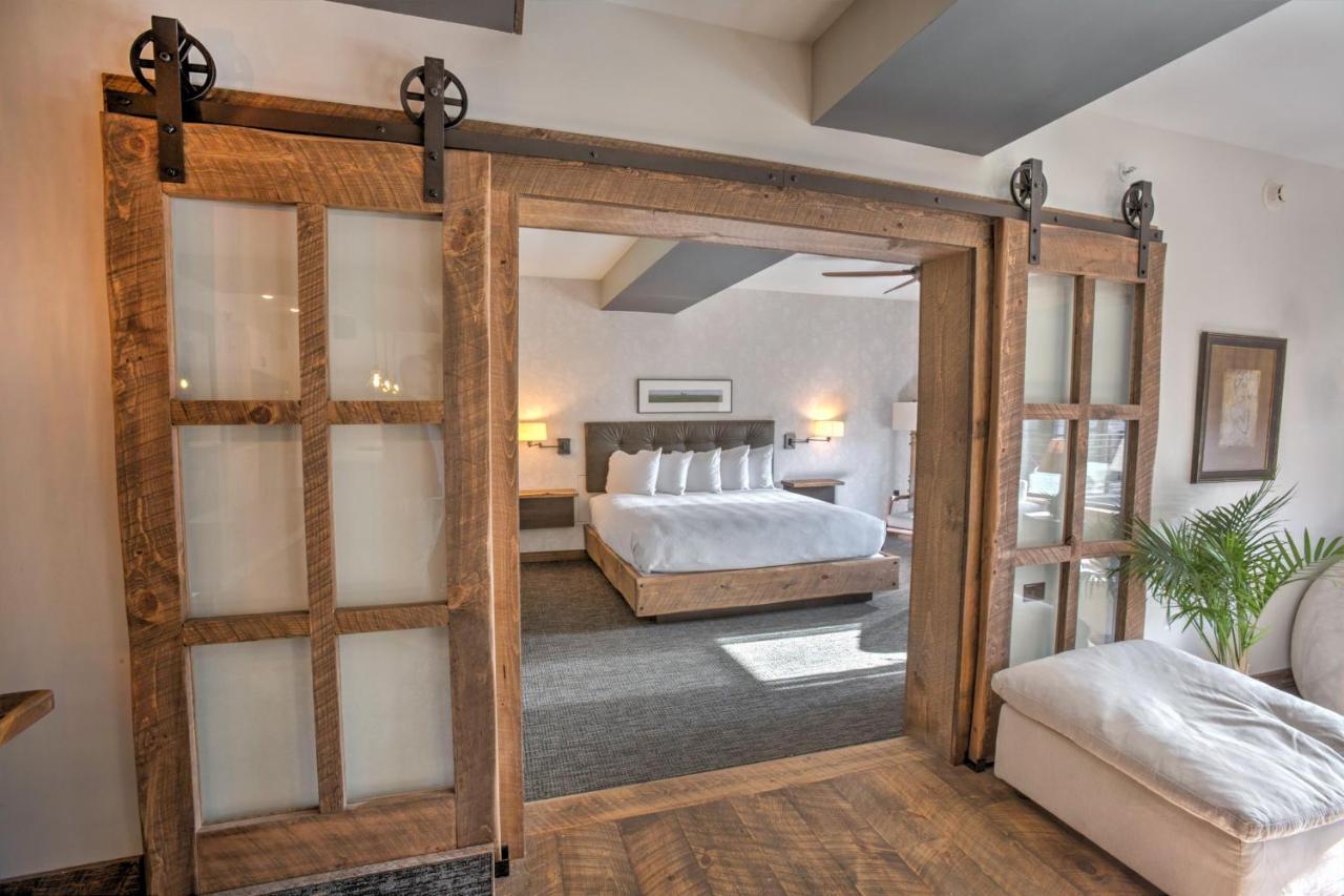 Presidential Suite