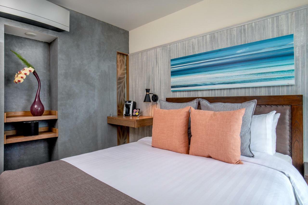 Quarto Econômico com Cama Queen-size