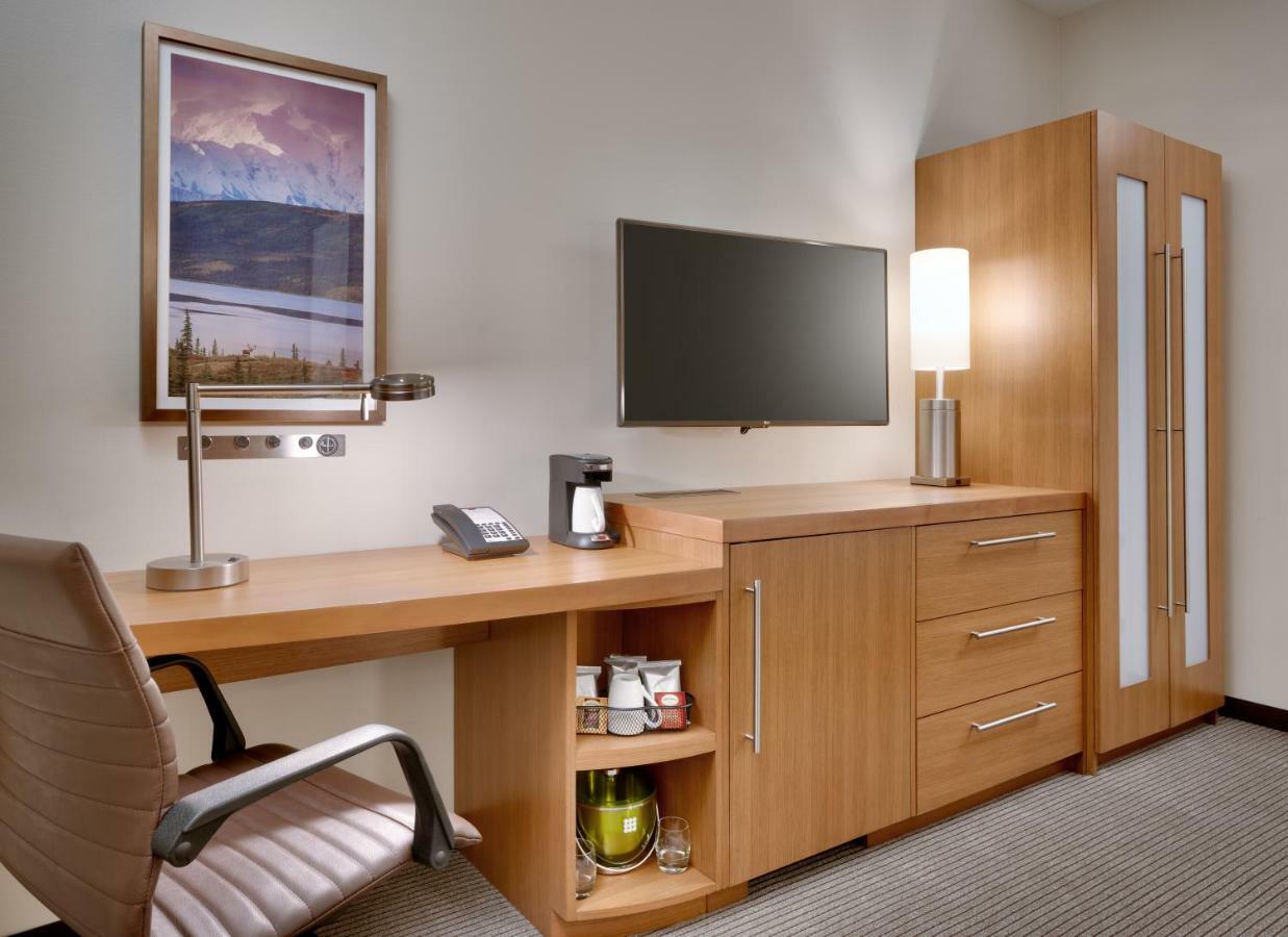 King Room with Sofa Bed