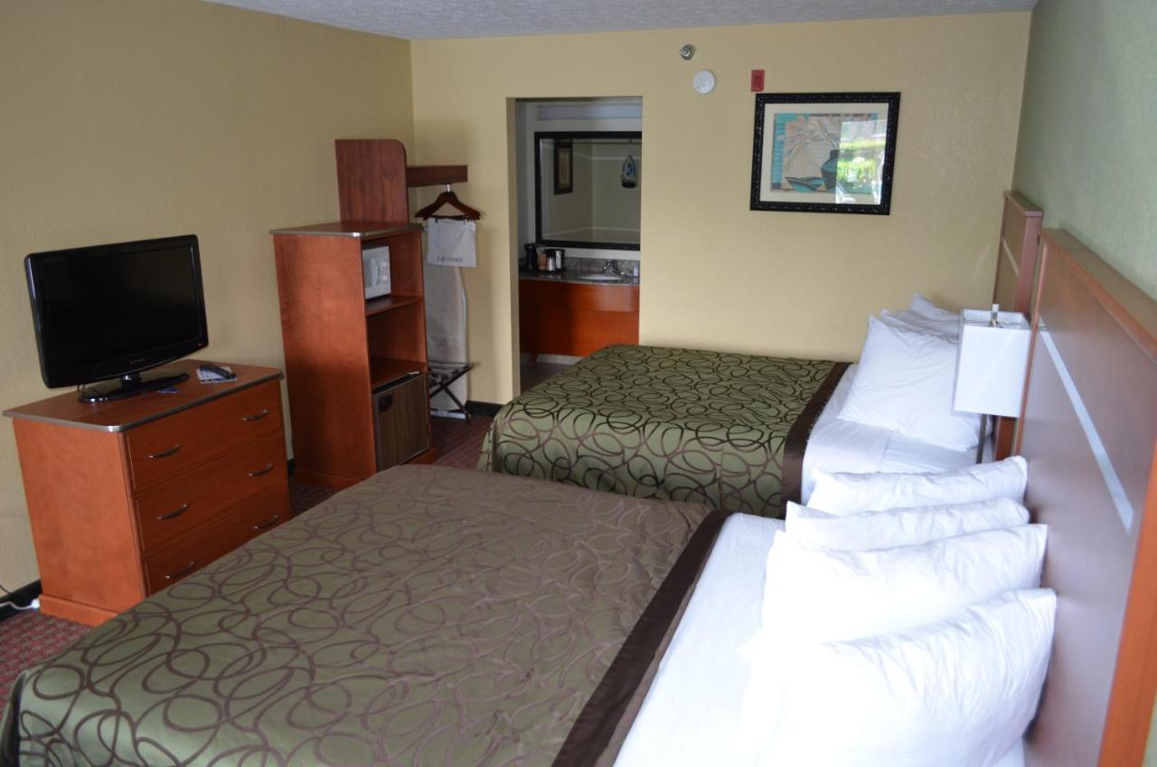 One-Bedroom Suite Two Queen Beds Non-Smoking,1280517877:JPEG