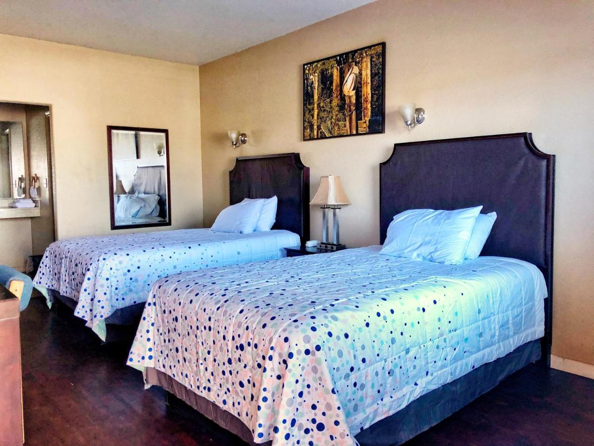 Deluxe Double or Twin Room,950277850:JPEG