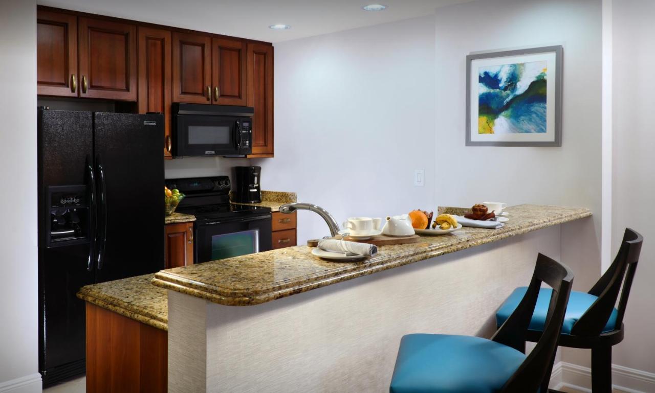 One Bedroom Suite Waterway View,1276337698:JPEG