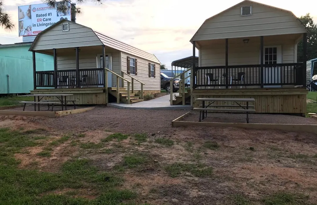 Kickapoo Shores Waterfront Cottages-1