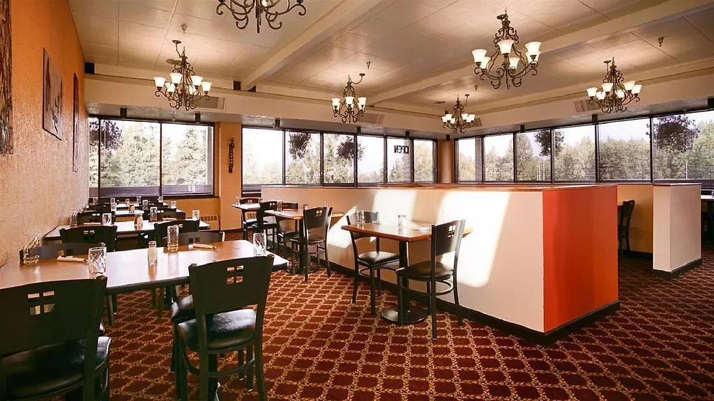 Best Western Golden Lion Hotel-1