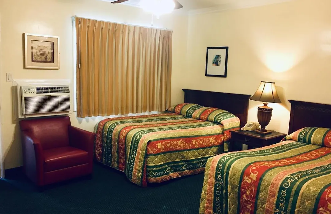Los Feliz Hotel-1