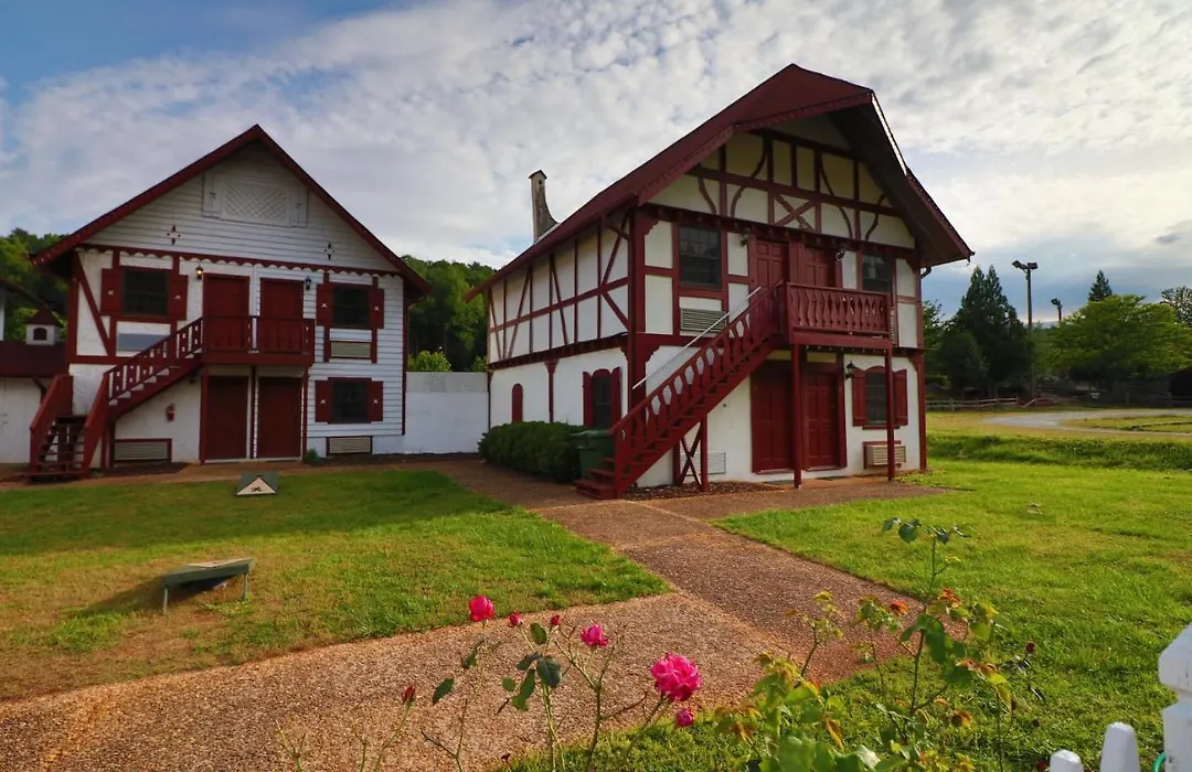 Alpine Village Inn-1