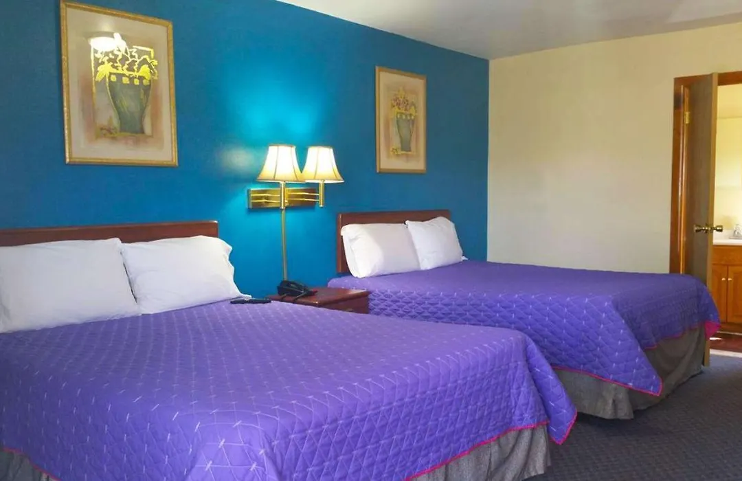 Budget Inn Corning-1