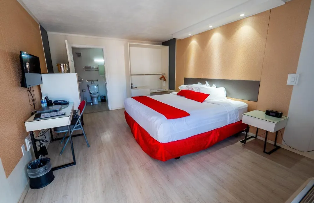 Travelodge By Wyndham Orlando At Heart Of International Drive-1