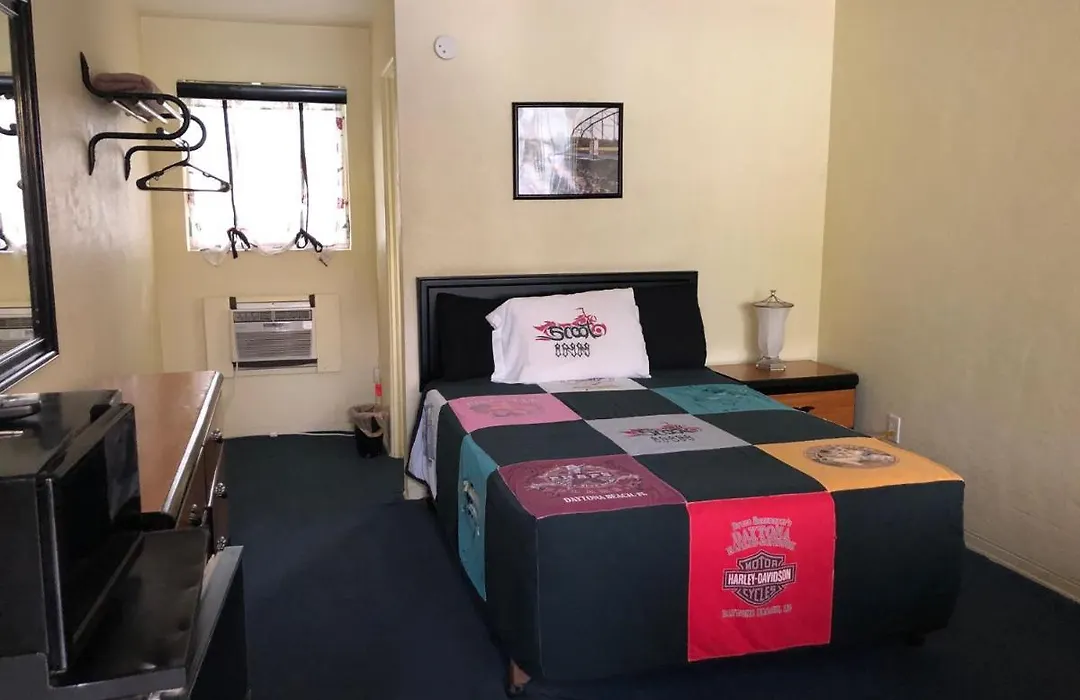Scoot Inn Motel-1