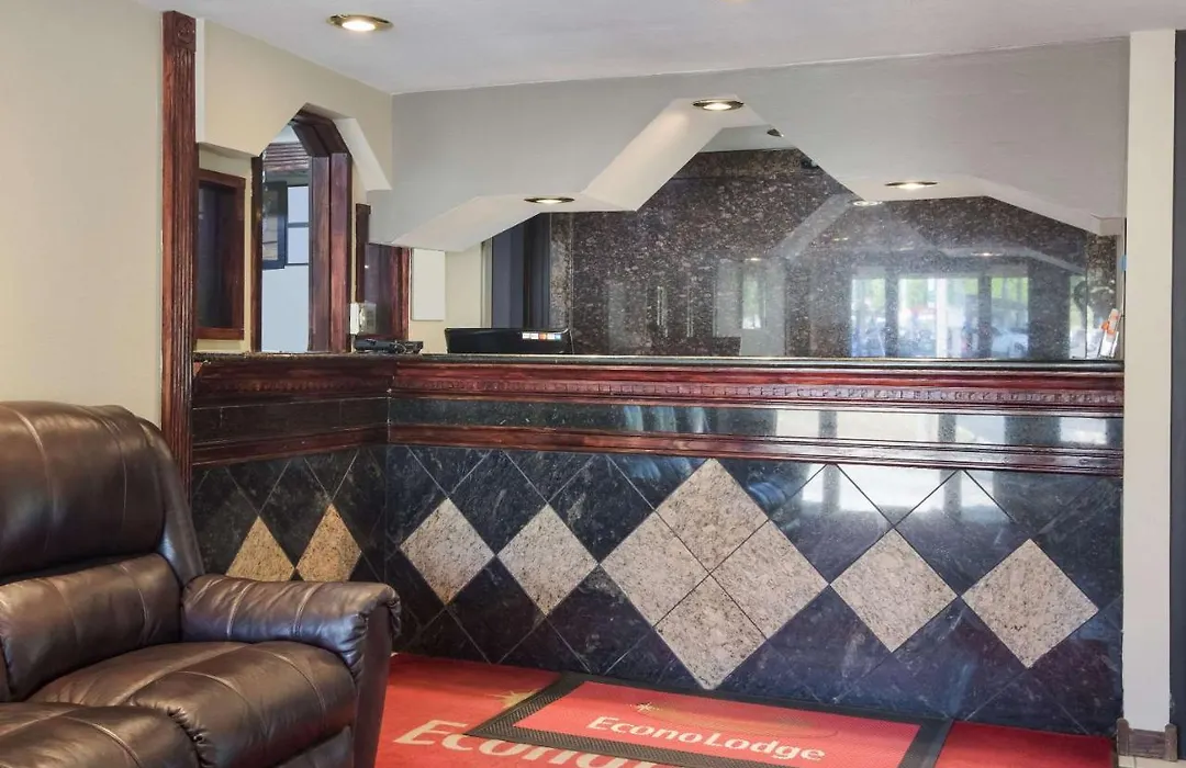 Econo Lodge Pittsburgh I-79-1
