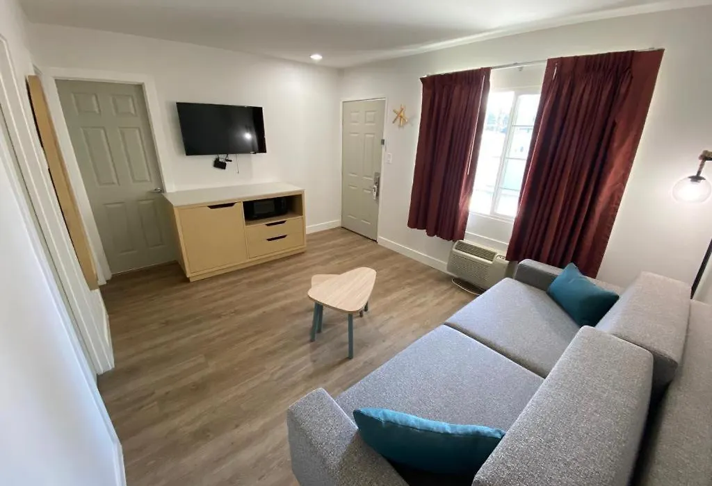 Salt Air Lodge-1