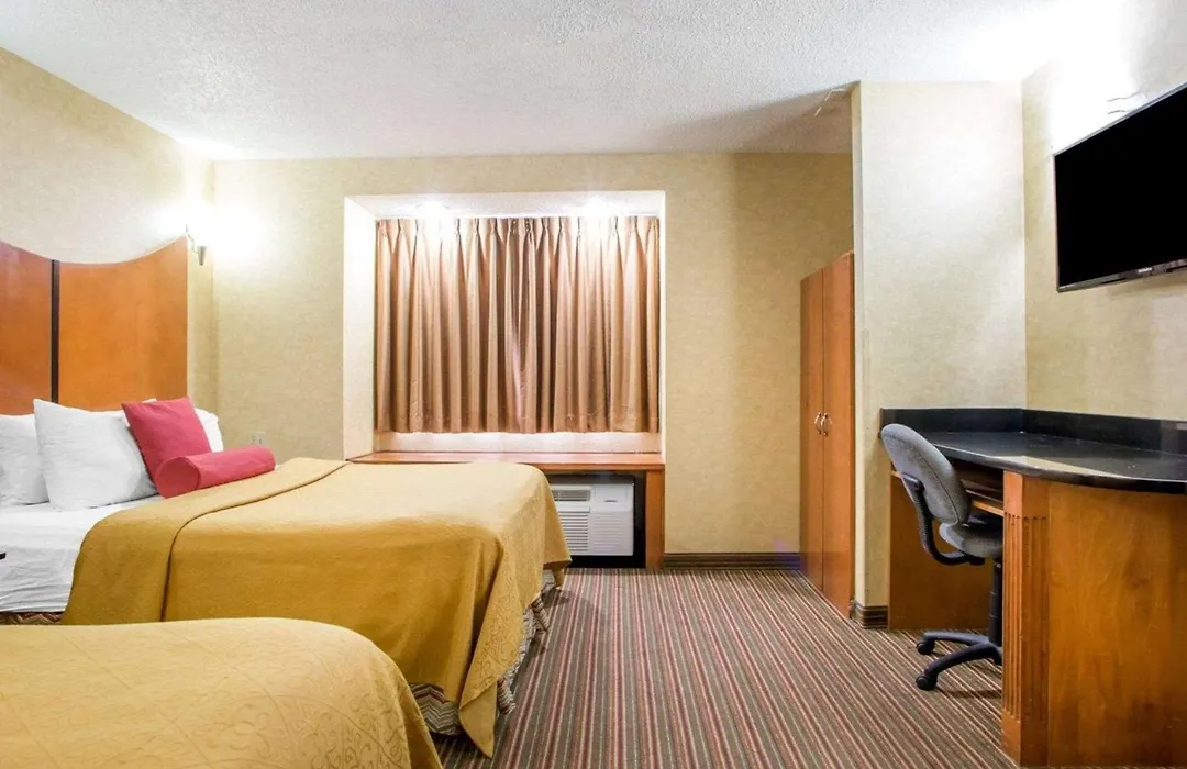 Quality Inn & Suites North-Polaris-1