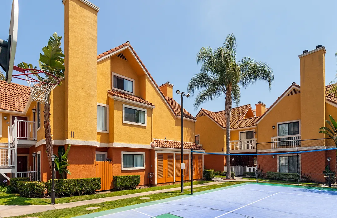 Clementine Hotel & Suites Anaheim-1
