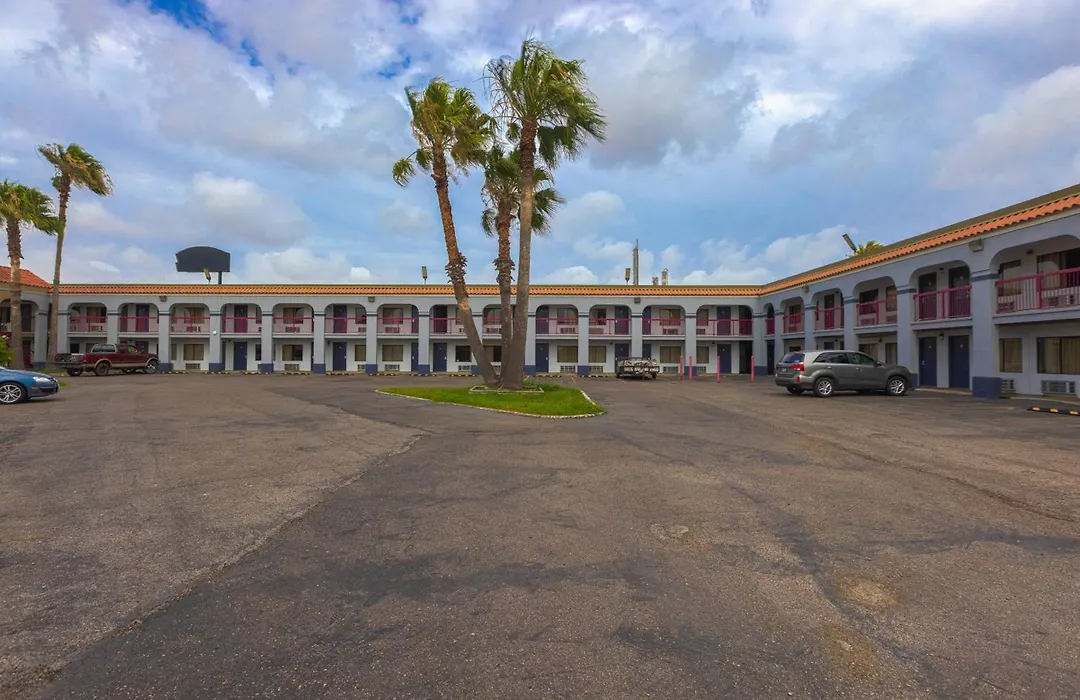 Coastal Inn Corpus Christi-1