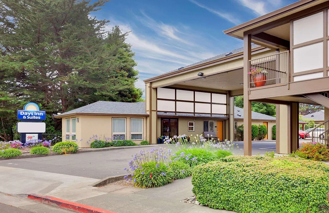 Days Inn & Suites By Wyndham Arcata-1
